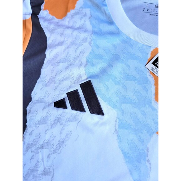NWT Adidas Real Madrid 24/25 Pre Match Jersey No Sponsor Mens Large JJ3493 - Picture 10 of 15